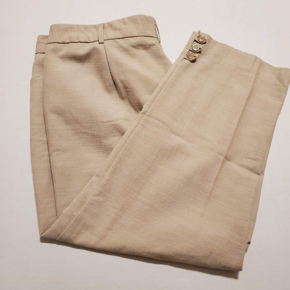 Counterparts Capri with button detail size 18 - Picture 1 of 9